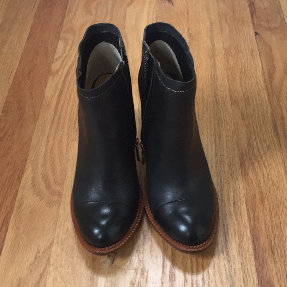 Hush Puppies Black Leather Booties